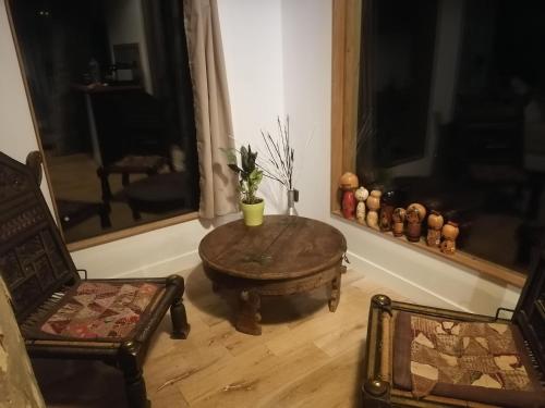 La maison dans l'arbre in Coulanges-la-Vineuse