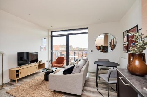 The Wembley Crib - Lovely 1BDR Flat with Balcony