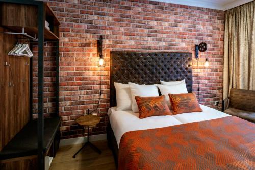 Jupiter Hotel - image 3