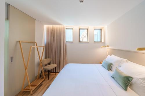 3 bedrooms, 5 beds