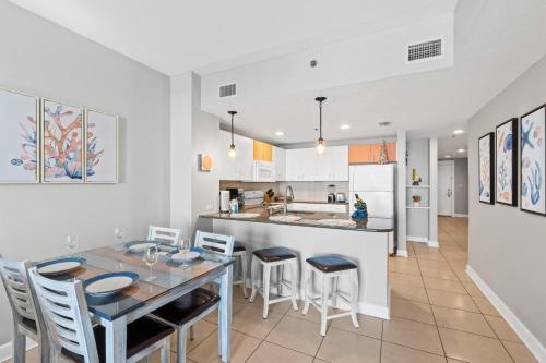 Grand Panama Beach Resort #406-1 by Book That Condo - main image