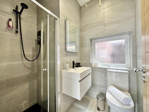 Cute, Stylish 1 Bedroom Leeds City Apartment, Leeds (photo 11)