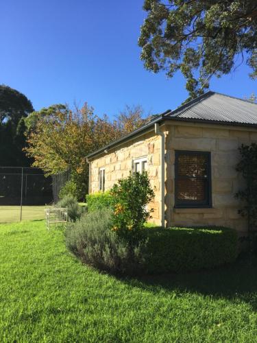 Garden Hill Sandstone Villas: Shoalhaven NSW Australia