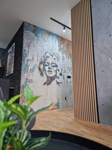 Marilyn Lux - City Center, Skopje (photo 8)