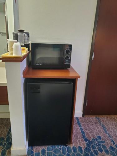 Omak Inn - image 11