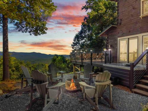 Levons Landing - The Ultimate Mountain View in Bostic, Vereinigte Staaten von Amerika