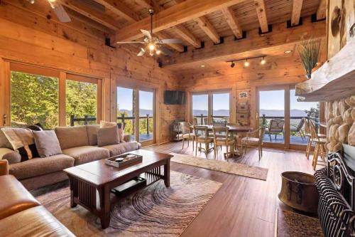 Levons Landing - The Ultimate Mountain View in Bostic, USA