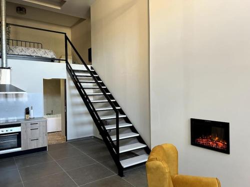 El Gallinero, Loft con sauna y jacuzzi - Housevanlive in Casas Bajas