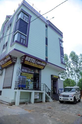 Hotel silver spoon and restaurant bhadra