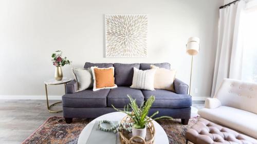Updated Condo in A Old Town Scottsdale Location - main image