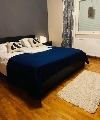 . Private room in a shared detached house