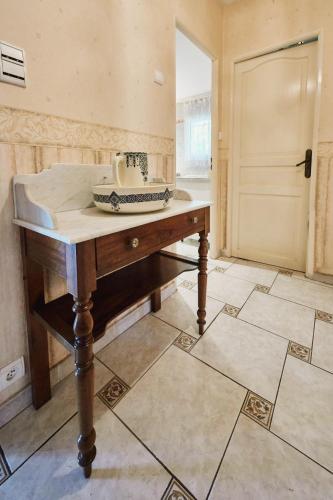 Maison provençale dans un cadre bucolique Maison provençale dans un cadre bucolique