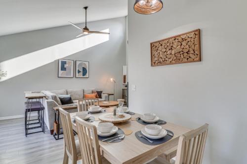 Harrisonburg Home with Deck - 2 Mi to JMU! in 애시비 하이츠