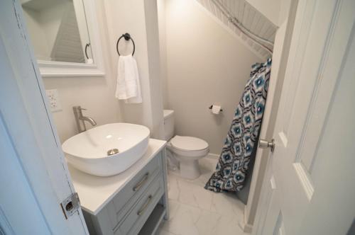 The Historic Oneida Lake House - Condo 2 in Blossvale, USA