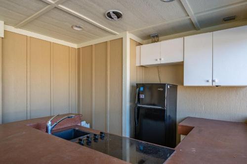 Fourteen-Bedroom Holiday home image 9