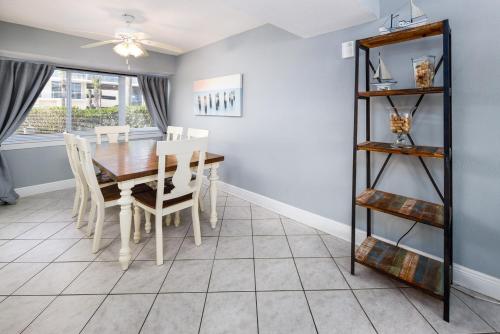 Seaspray Condos 204A - image 14