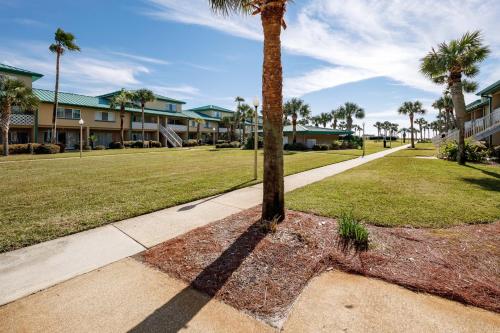 Seaspray Condos 204A - image 9