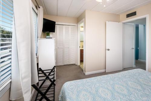Seaspray Condos 102C - image 3