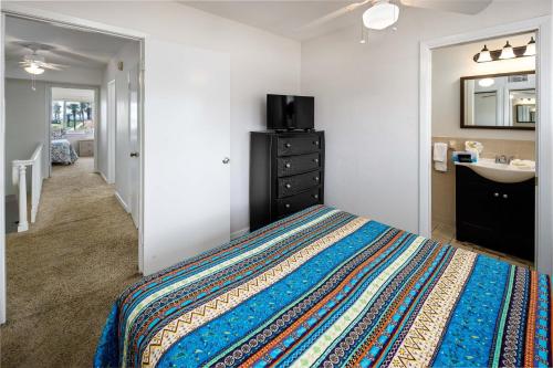 Seaspray Condos 201B - main image