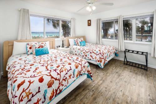 Seaspray Condos 117 - main image