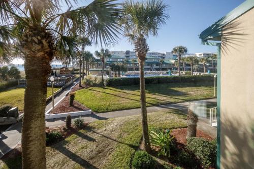 Seaspray Condos 117 - image 13