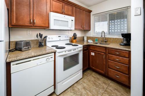 Seaspray Condos 116A - image 4