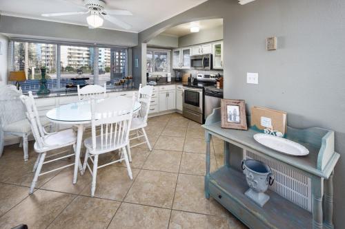 Seaspray Condos 100B - image 14