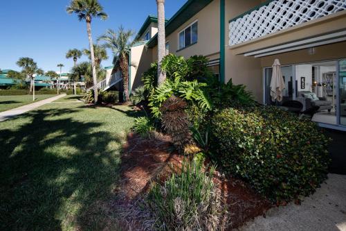 Seaspray Condos 112B - main image