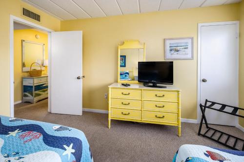 Seaspray Condos 110C - image 9