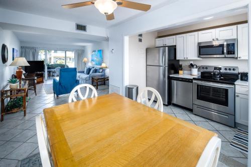 Seaspray Condos 106A - image 12
