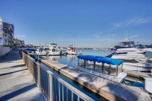 Huntington Beach Condo - Walk to the Ocean! in Surfside