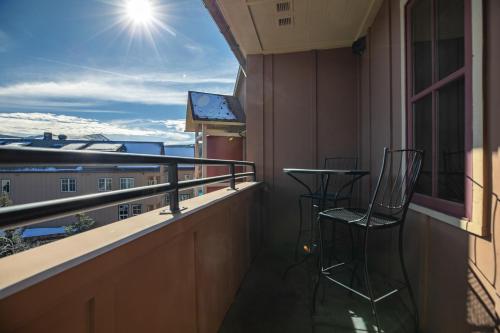 Main Street Station 1410 - image 10