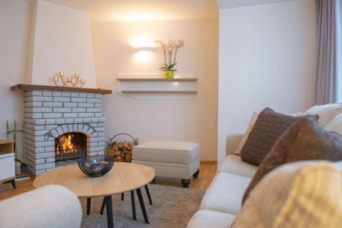 TOP FLOOR APARTMENT with TWO BALCONIES in the OLD TOWN, Tallinn (photo 2)
