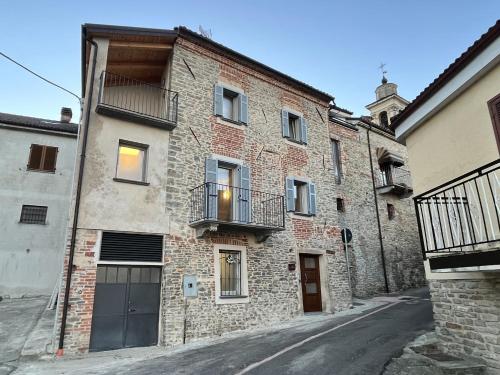 La Casa di Margot - Alloggio Rosso - Apartment - Murazzano