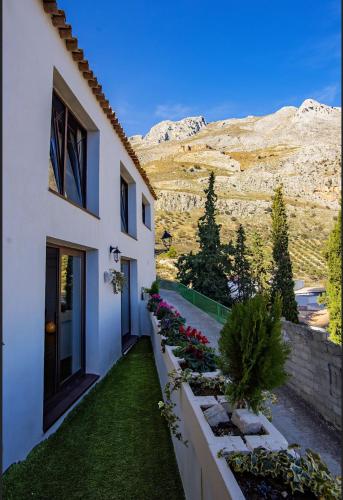 Kert, Miramundos Jacuzzi privado y vistas Escapadas románticas en Magina (Miramundos Jacuzzi privado y vistas Escapadas romanticas en Magina) in Albanchez de Mágina