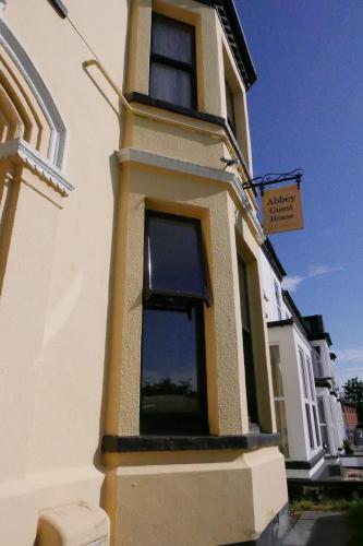 Abbey Guest House - image 14