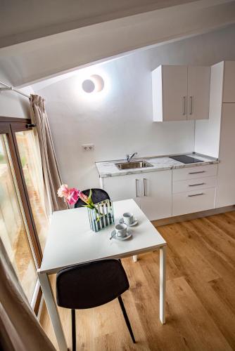 Konyha, Miramundos Jacuzzi privado y vistas Escapadas románticas en Magina (Miramundos Jacuzzi privado y vistas Escapadas romanticas en Magina) in Albanchez de Mágina