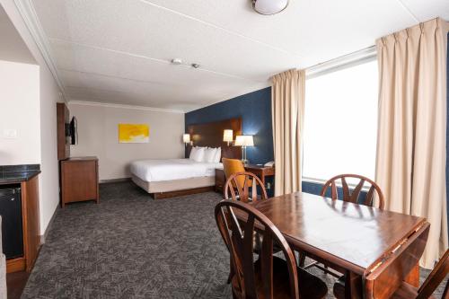 Comfort Inn & Conference Centre Toronto Airport