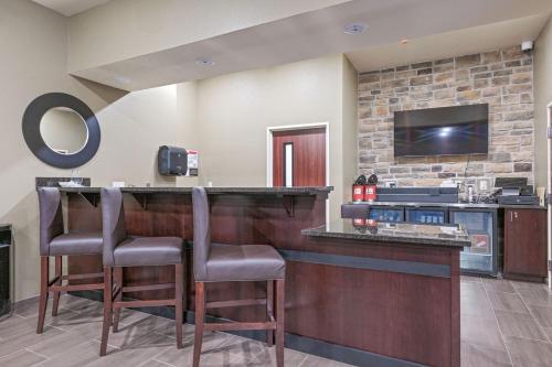 Cobblestone Hotel & Suites - Mosinee in Mosinee, USA