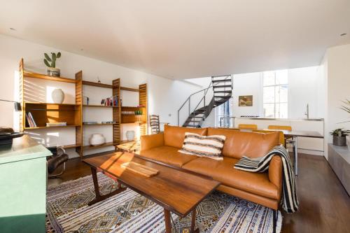 Bellevue Notting Hill 2 Bed by Holland Park, Londra