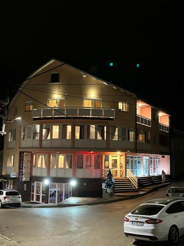Apartmani Li, Livno