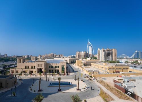 Spectacular 2BR Apartment Full BurjAlArab View, Dubai (photo 6)