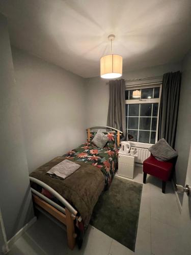 House near to CastleCourt shopping 4