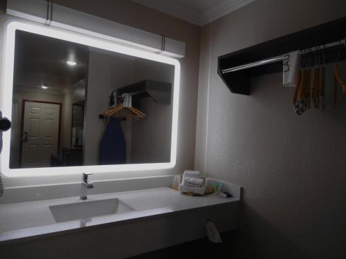 Americas Best Value Inn-Rialto in Rialto, USA