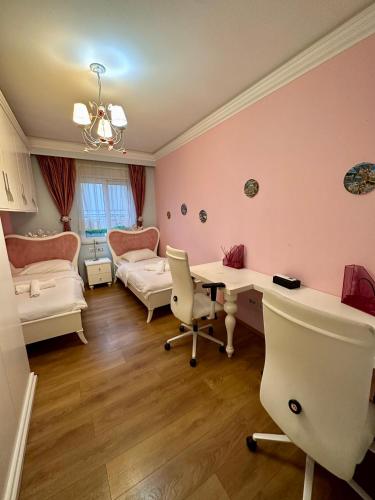 Apartment image 3
