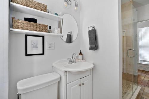 The House Hotels - Perry St.