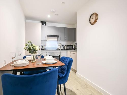 Stylish & Spacious Salford Quays one bedroom high floor apartment with balcony, Manchester (fotografie 9)