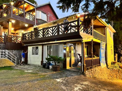 Exterior view, 拉拉山三好莊園-豪華五人房 near Mingchih Forest Recreation Area