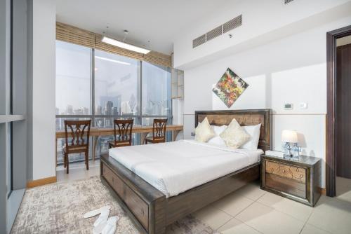 The Iconic Luxury 4BR Penthouse Near to Jumeirah Beach and Infront of DMCC Metro Station, Дубай (фото 7)