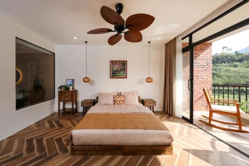 Vivian's Garden Homestay - Pickle ball in Quoc Oai